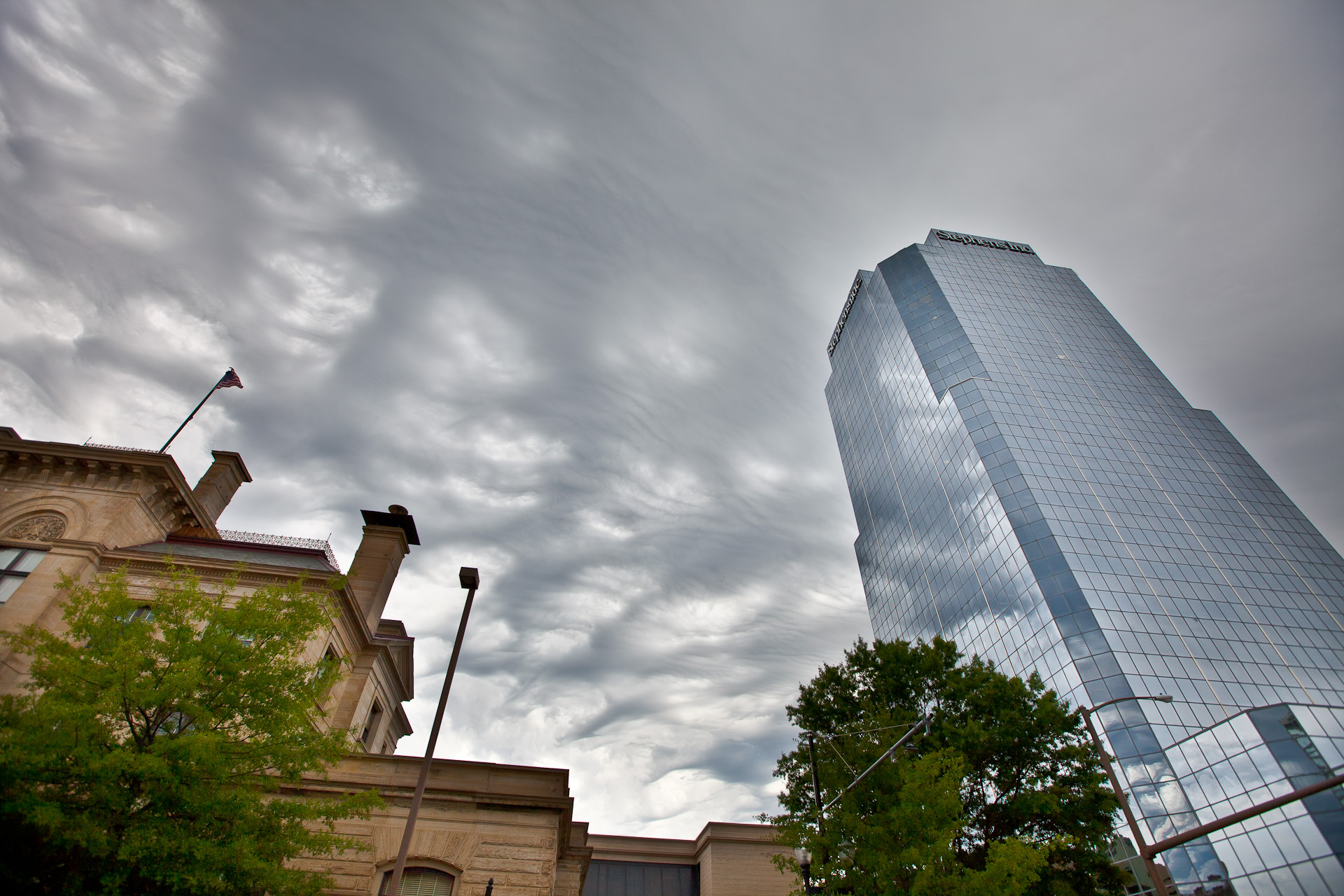 A dry front passes through Little Rock